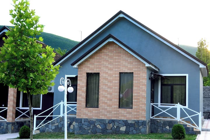 Tulpan Hotel