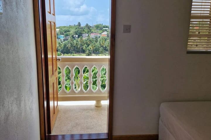 Micoud - 2-bedroom Villa - Pool - Parking