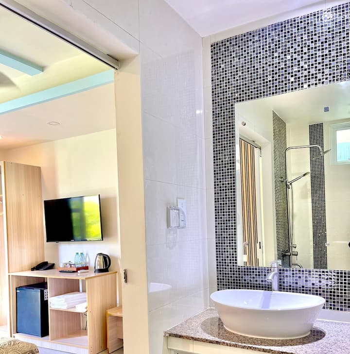 Murex Beach Hotel