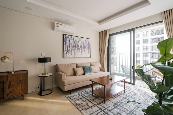 SOL - Vinhomes D'capital
