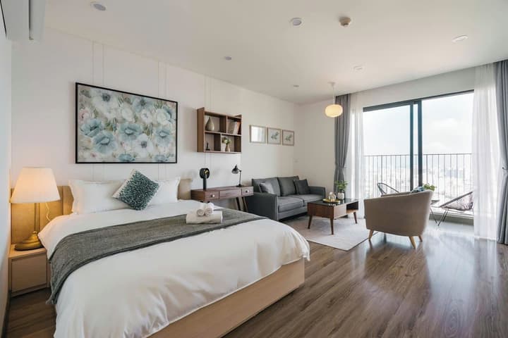 SOL - Vinhomes D'capital