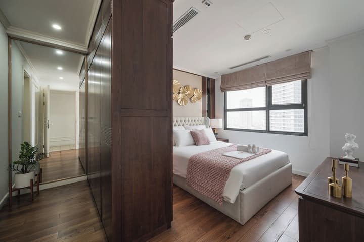 SOL - Vinhomes D'capital