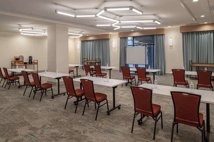 Hilton Garden Inn Tacoma Downtown