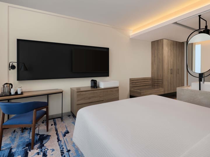 Novotel New Delhi City Centre