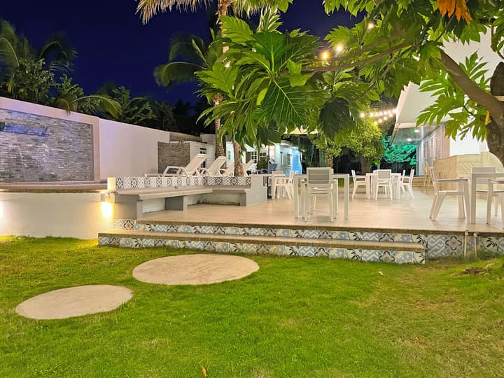 Zaba Beach House