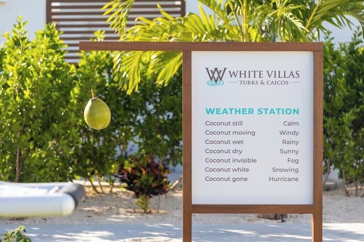 Beachside Villa, Amazing Views, Hotel Amenities v5