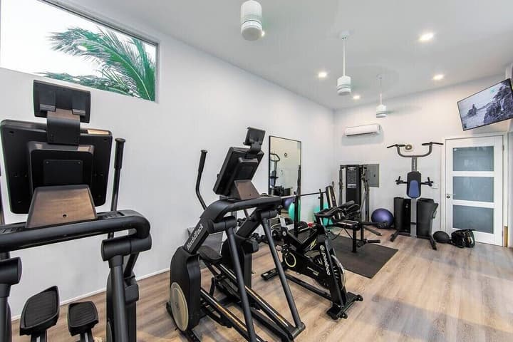 Beachside Villa, Amazing Views, Hotel Amenities v5