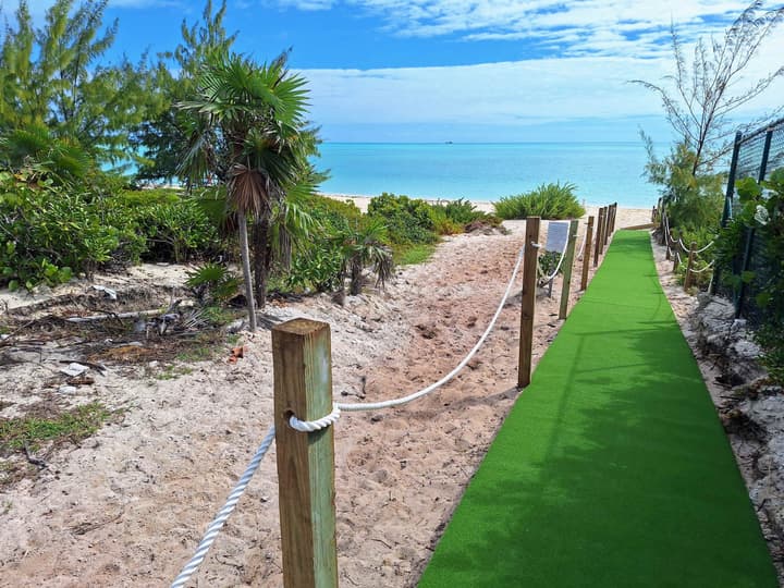 Beachside Villa, Amazing Views, Hotel Amenities v5