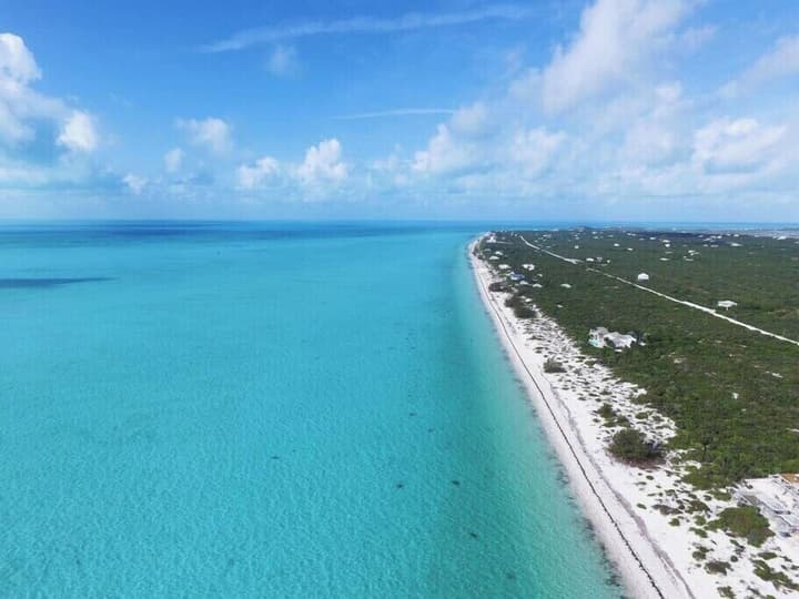 Beachside Villa, Amazing Views, Hotel Amenities v5
