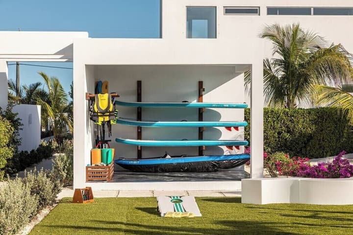 Beachside Villa, Amazing Views, Hotel Amenities v5