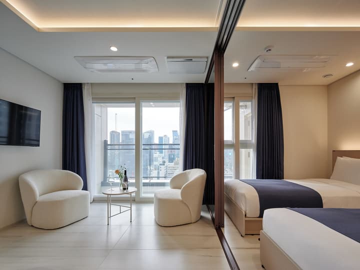 HOTEL THE BOTANIK SEWOON MYEONGDONG