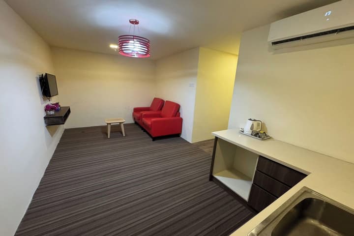 Hotel Seri Warisan Melaka, Stadium Hang Tuah