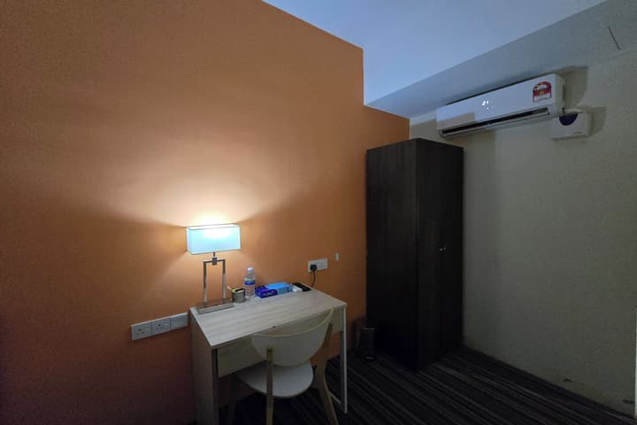 Hotel Seri Warisan Melaka, Stadium Hang Tuah
