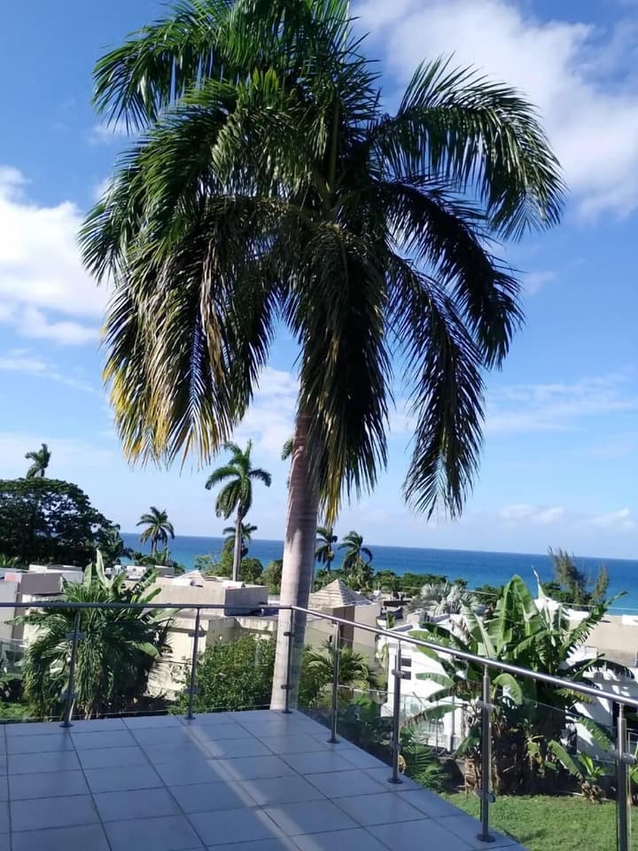 La Costa Villa