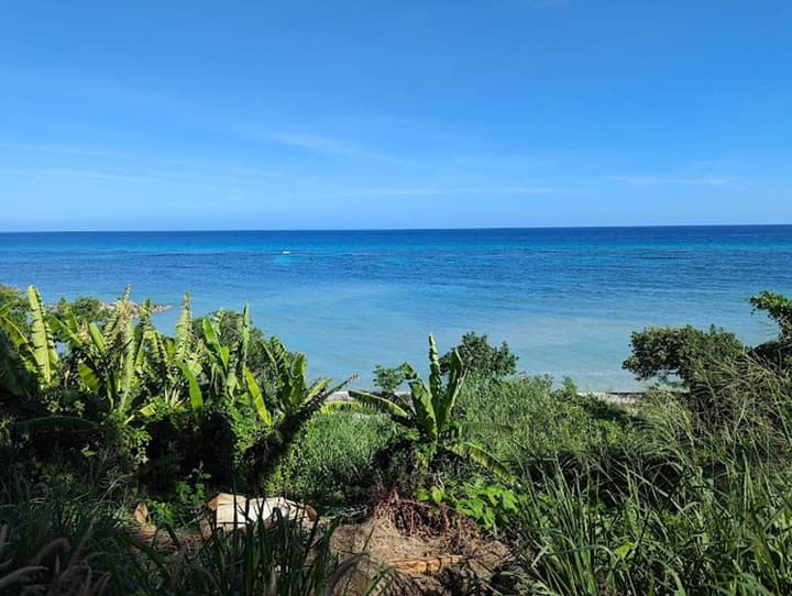 Oceanview Studio Apt w/ Pool, Bar & Beach Access