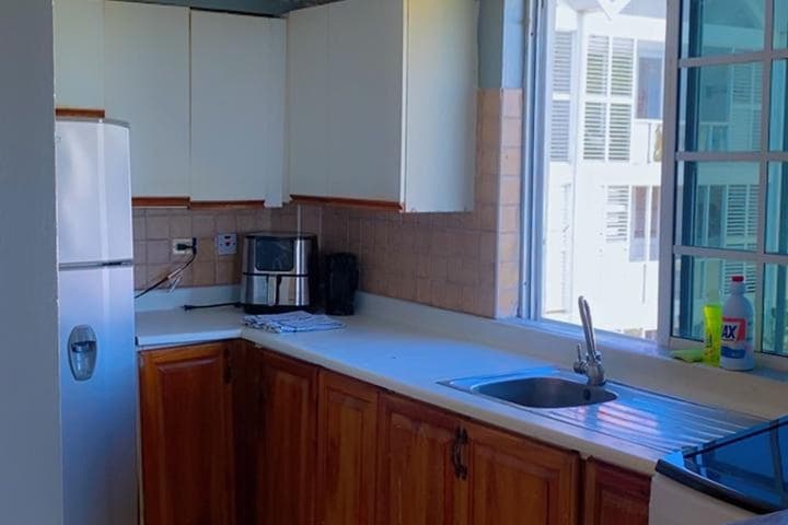 Oceanview Studio Apt w/ Pool, Bar & Beach Access
