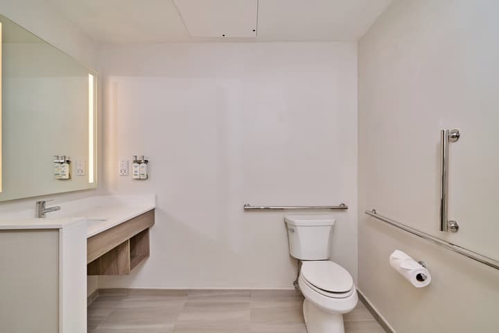 Holiday Inn Express & Suites St. Vincent - Grenadines by IHG