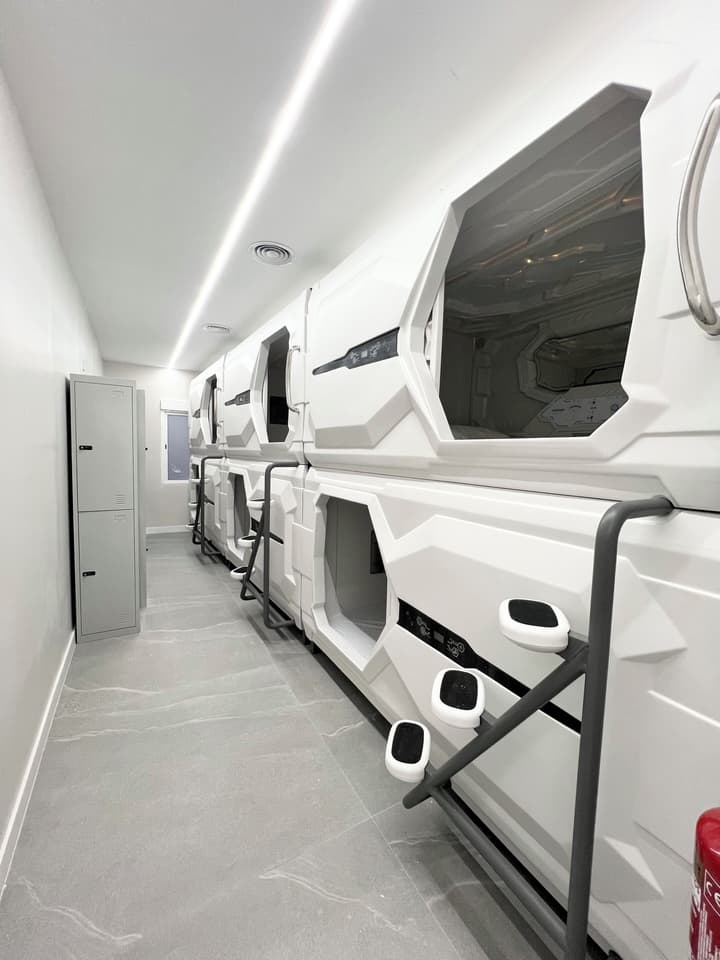 Hostel Space Capsule