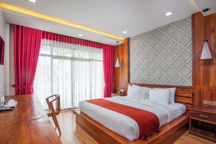 Cambana La Rivière Hotel