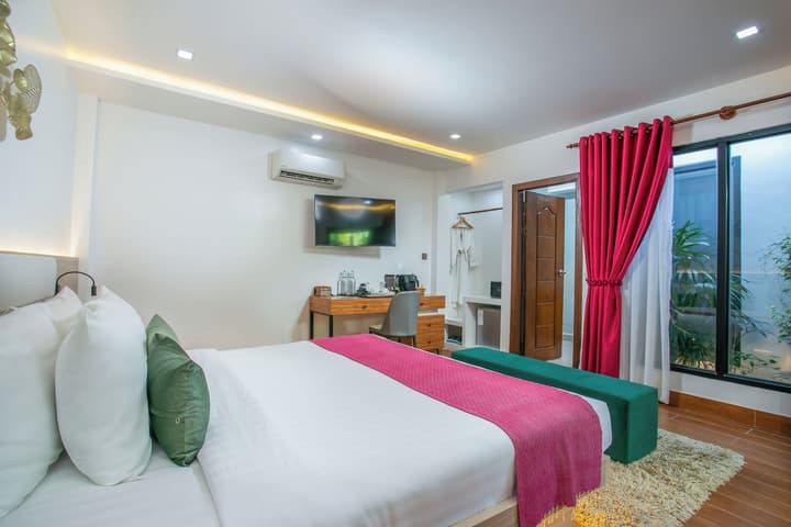 Cambana La Rivière Hotel