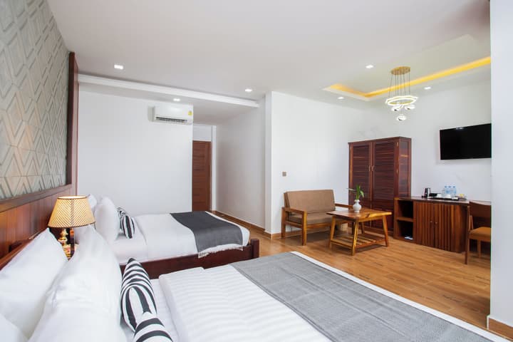 Cambana La Rivière Hotel