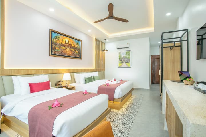 Cambana La Rivière Hotel