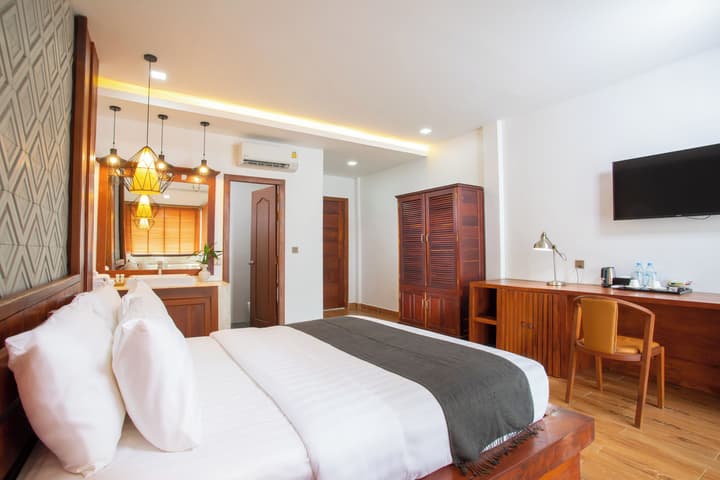 Cambana La Rivière Hotel