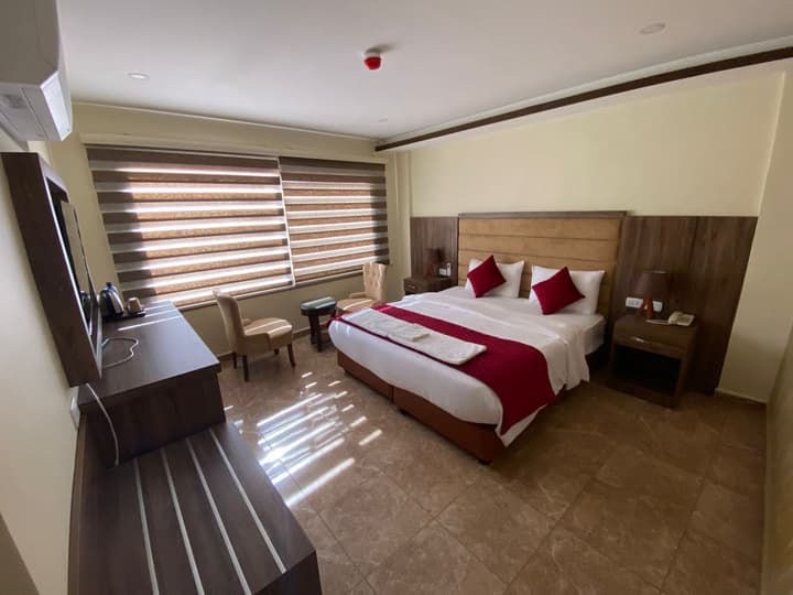 Sunset hotel