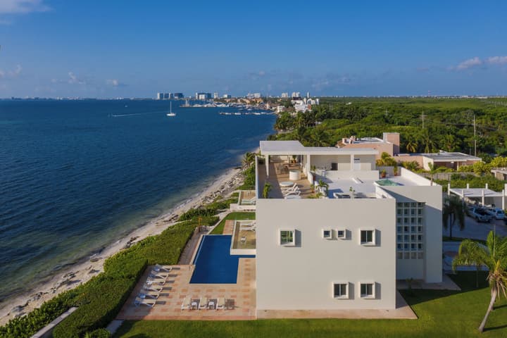 Villa Punta Sam Cancun Beachfront Luxury