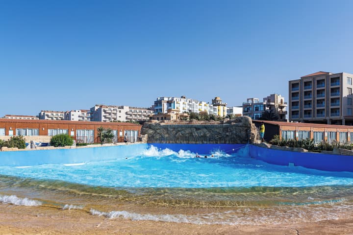 SUNRISE Alora Aqua Park Resort