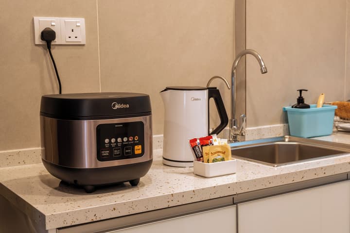 Zenith Suites Cameron