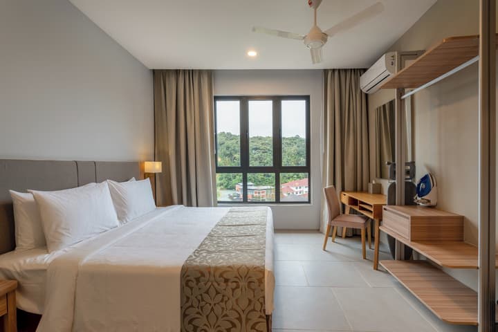 Zenith Suites Cameron