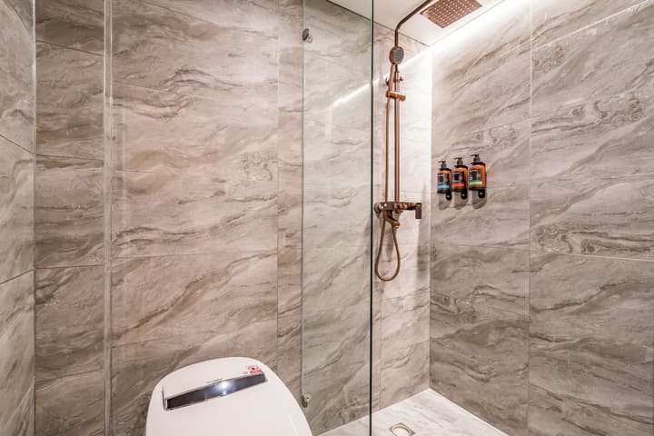 Dequan Luxury JingGuang Hotel