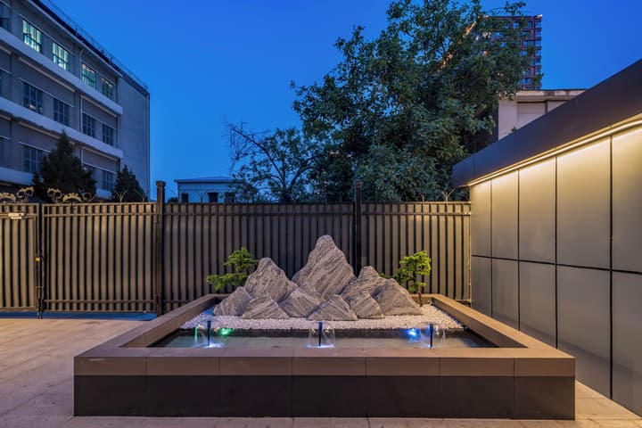 Dequan Luxury JingGuang Hotel