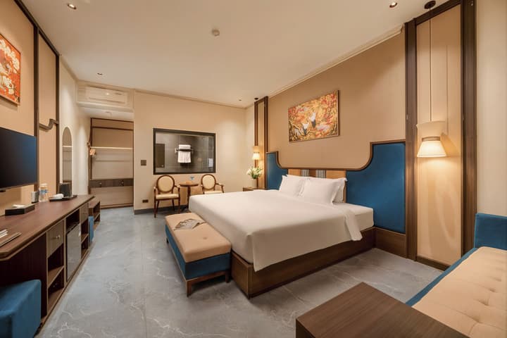 Tam Coc Center Luxury Hotel & Villa