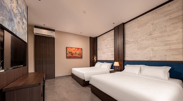 Tam Coc Center Luxury Hotel & Villa