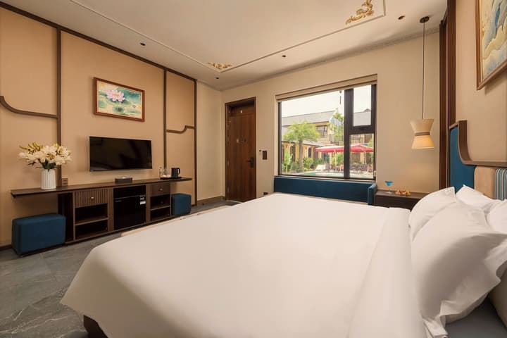 Tam Coc Center Luxury Hotel & Villa