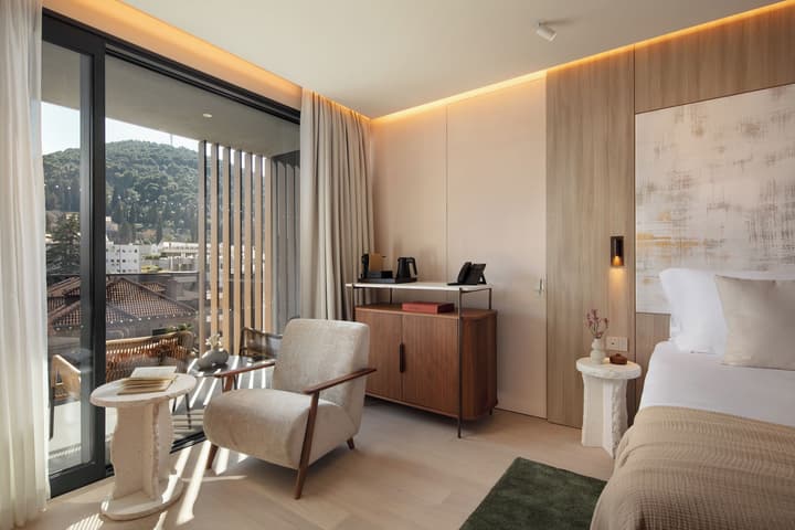 Hotel Sumratin