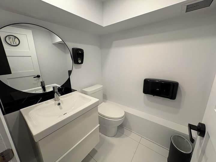 Capsule Hotel