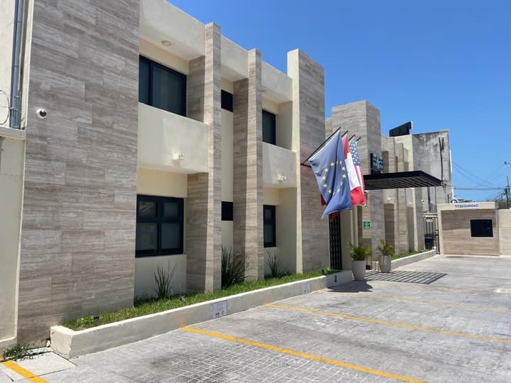 Hotel 28