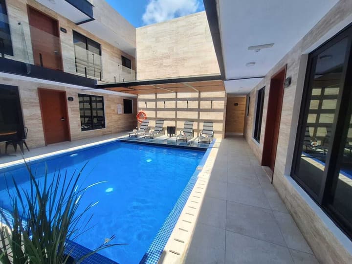 Hotel 28