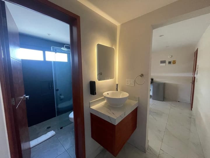 Hotel 28