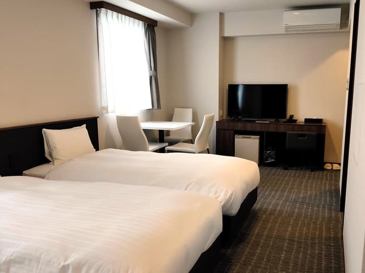 BANDE HOTEL TEMPOZAN