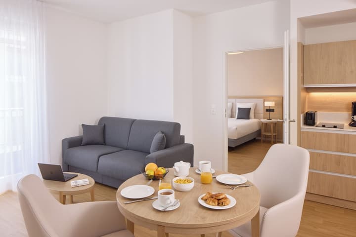 Zenitude Hôtel-Résidences Val d'Europe