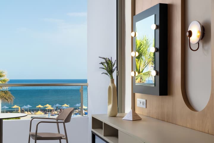 Paralos Rodos Lifestyle