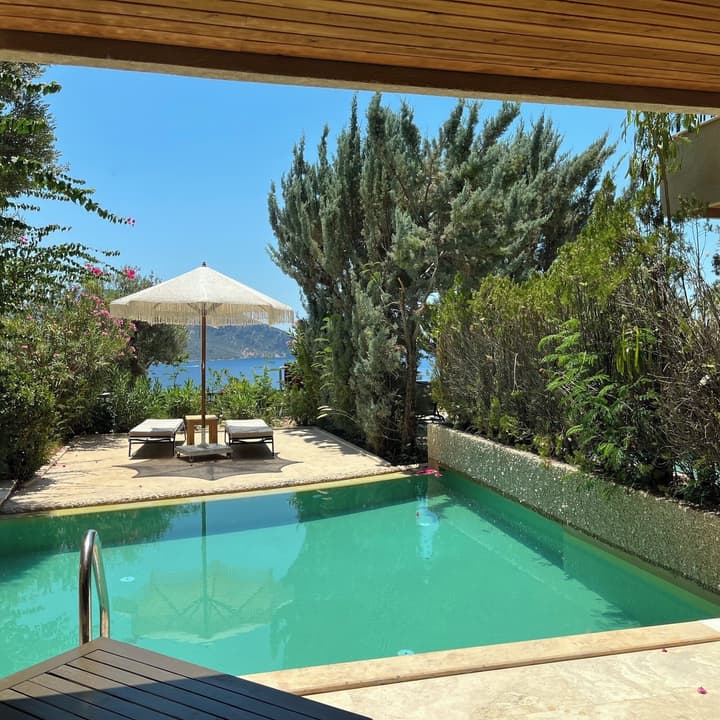Asfiya Sea View Hotel