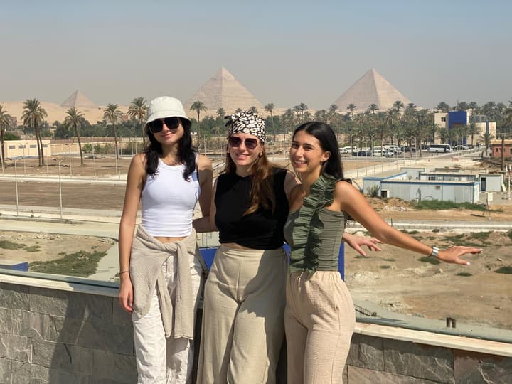 Galleria Pyramids View Hotel