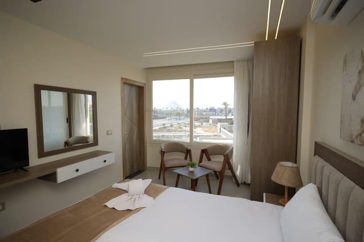 Galleria Pyramids View Hotel