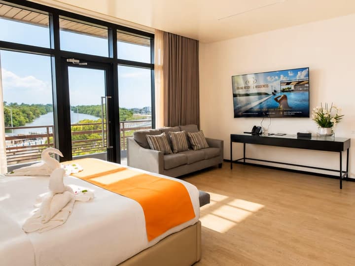 Wyndham Garden Belize City Grand Resort