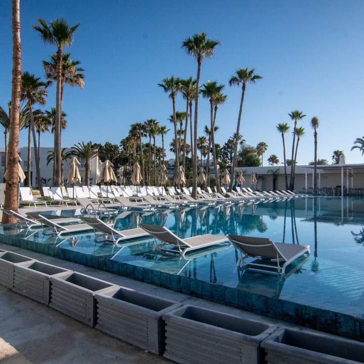 One Resort Premium